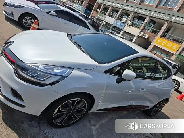 Renault Korea (Samsung) Clio 2019 Жемчужный цвет из Кореи