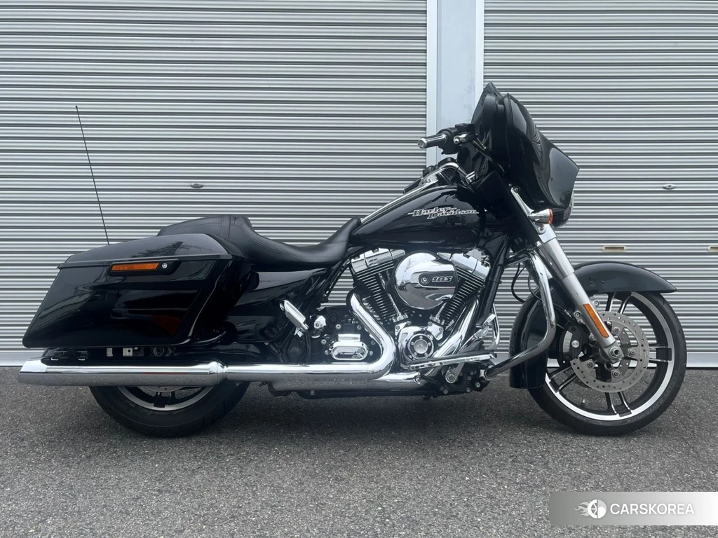 Проданный Harley-Davidson Street Glide FLHX1690 2014 из Японии, фото 2