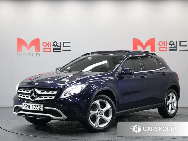 Mercedes-Benz GLA-Class X156 2018 Синий из Кореи