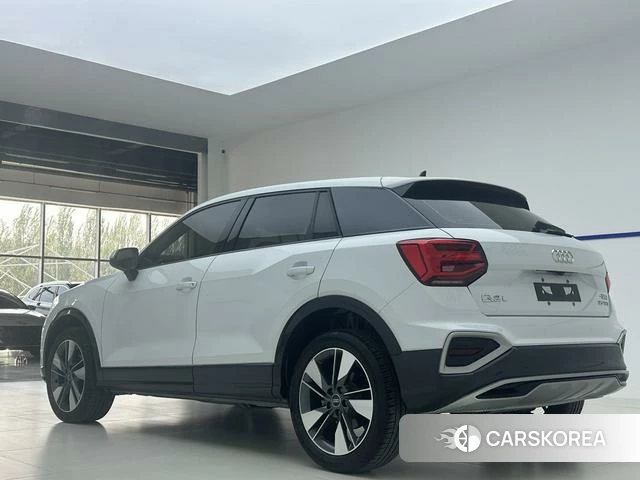 Audi Q2L 2022 Белый из Китая