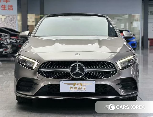 Mercedes-Benz Class A 2021 Шампань из Китая