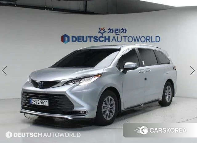 Toyota Sienna 4th Generation 2024 Серебряный из Кореи