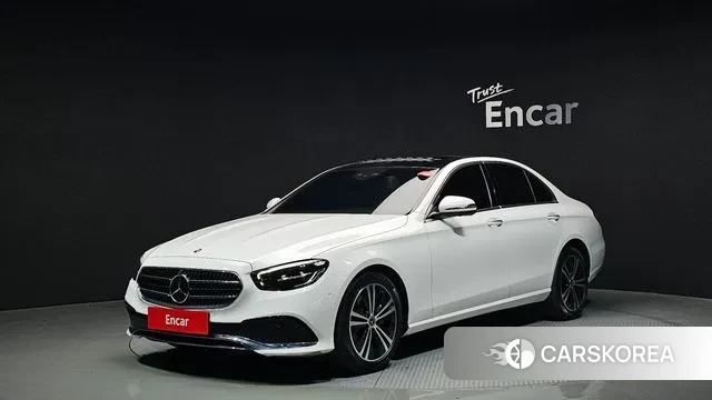 Mercedes-Benz E-Class W213 2022 Белый из Кореи