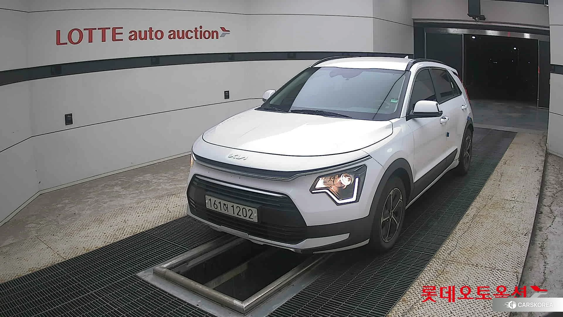 Kia Niro Hybrid 2022 Белый из Кореи
