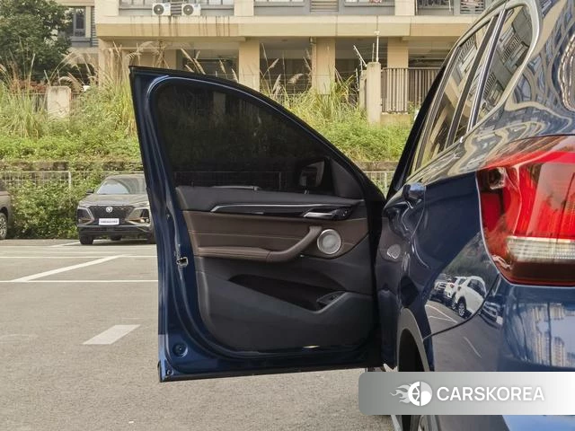 BMW X1 2021 Синий из Китая