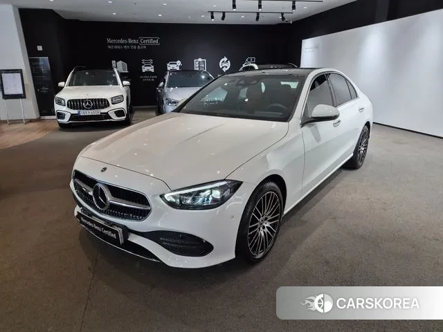 Mercedes-Benz C-Class W206 2025 Белый из Кореи