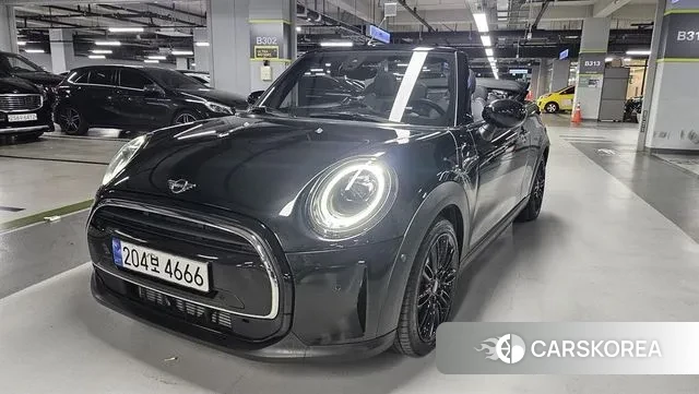 Mini Cooper Convertible 2023 Черный из Кореи