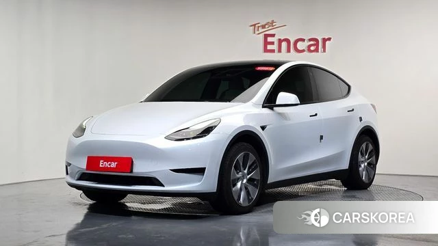 Tesla Model Y 2024 Белый из Кореи