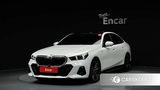 BMW 5 Series (G60) 2024 Белый из Кореи