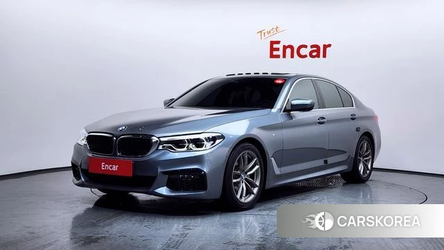 BMW 5 Series (G30) 2019 Серебристо-серый из Кореи
