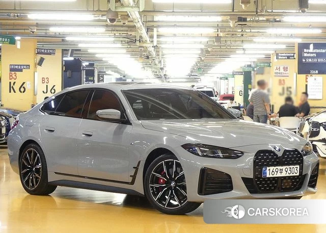 BMW 4 Series (G22) 2025 Серебристо-серый из Кореи