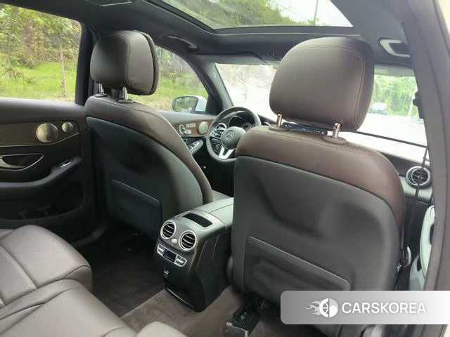 Mercedes-Benz GLC 2022 Белый из Китая