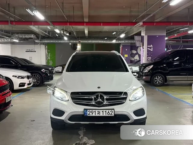 Mercedes-Benz GLC-Class X253 2019 Белый из Кореи