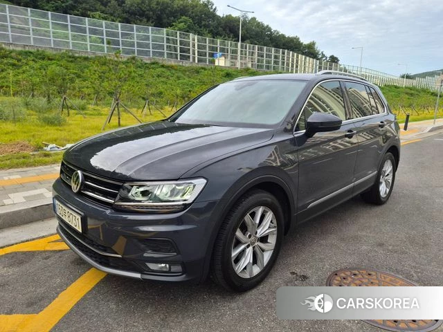 Volkswagen Tiguan second Generation 2020 Серый из Кореи