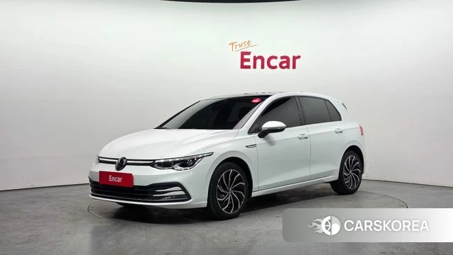 Volkswagen Golf 8th Generation 2022 Белый из Кореи