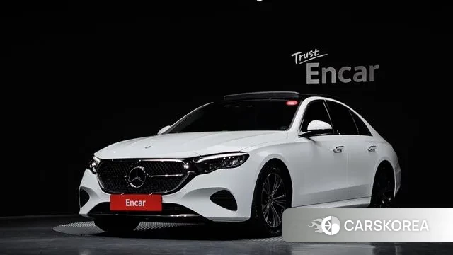 Mercedes-Benz E-Class W214 2024 Белый из Кореи