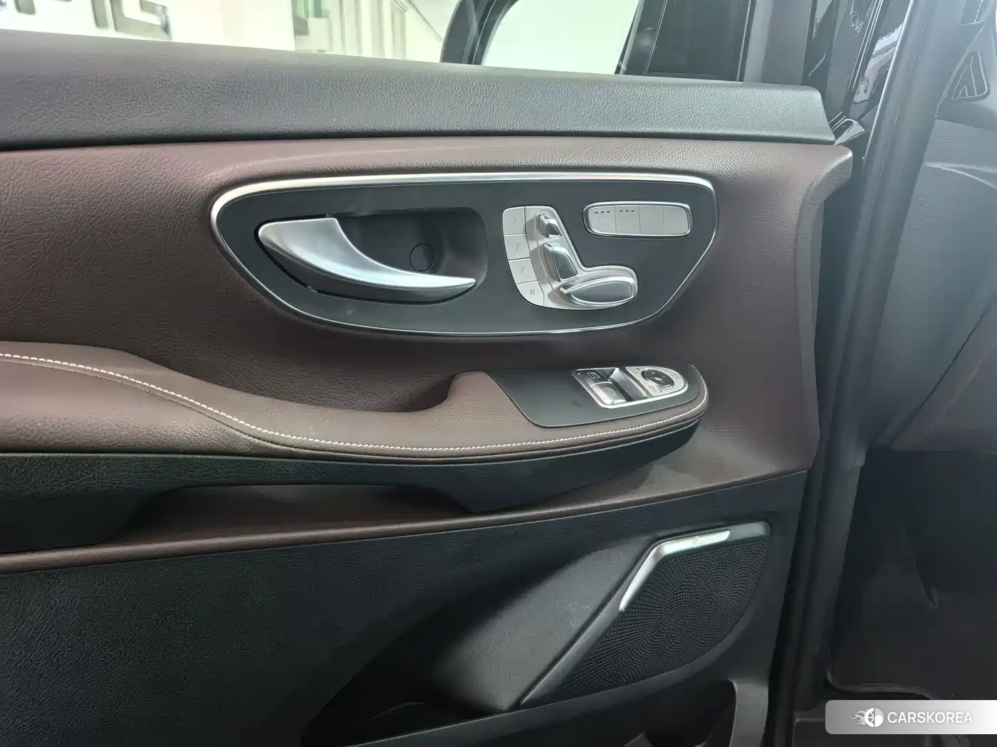 Mercedes-Benz V-Class 2024 Черный из Китая