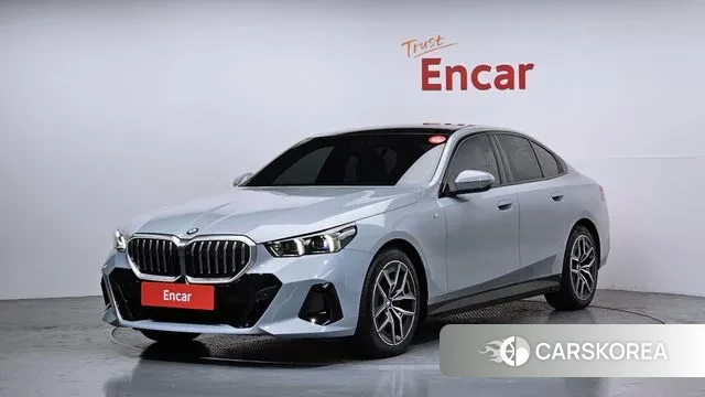 BMW 5 Series (G60) 2025 Серый из Кореи