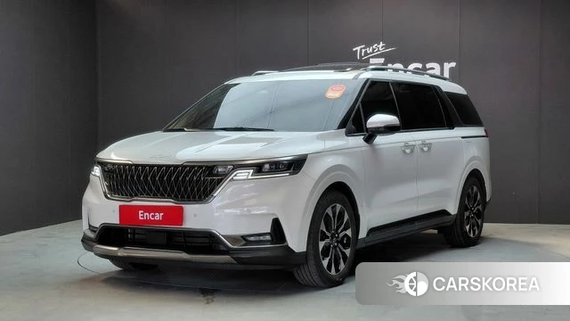 Kia Carnival 4th generation 2023 Белый из Кореи