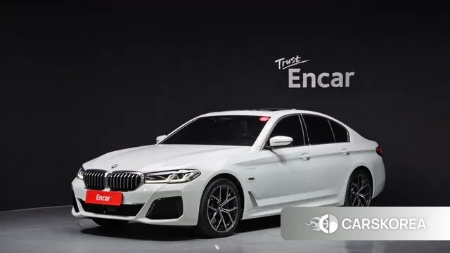 BMW 5 Series (G30) 2022 Белый из Кореи