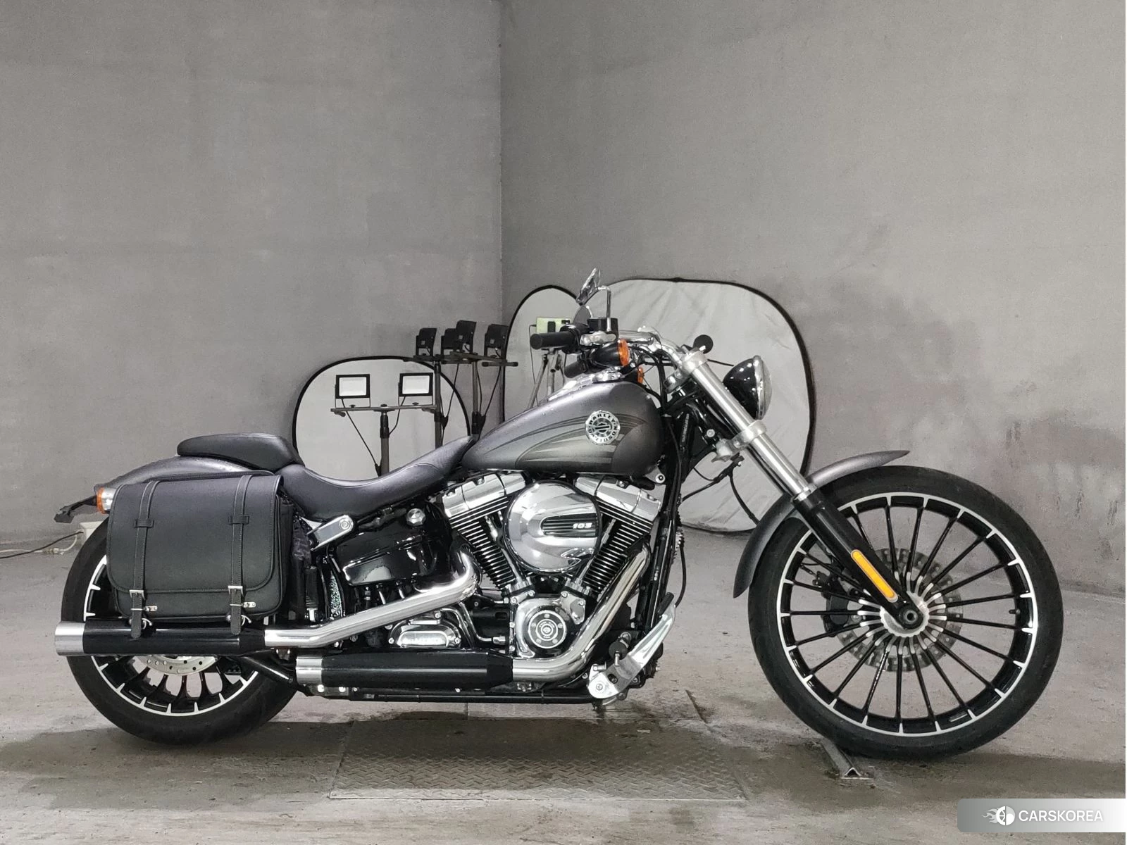 Проданный Harley-Davidson Softail Breakout FXSB1690 2017 из Японии, фото 2