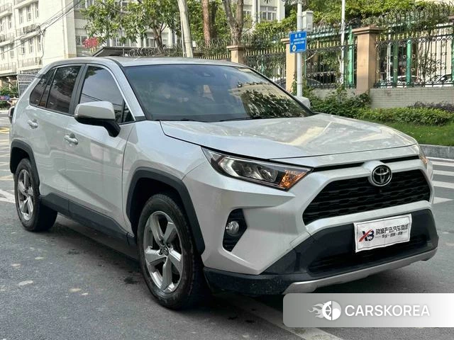 Toyota RAV4 Rongfang 2022 Белый из Китая