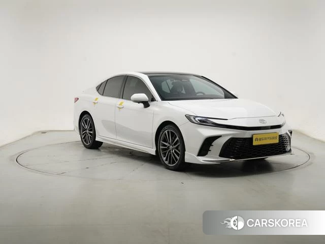 Toyota Camry 2025 Белый из Китая