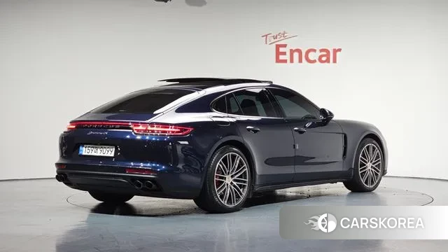 Porsche Panamera (971) 2018 Синий из Кореи