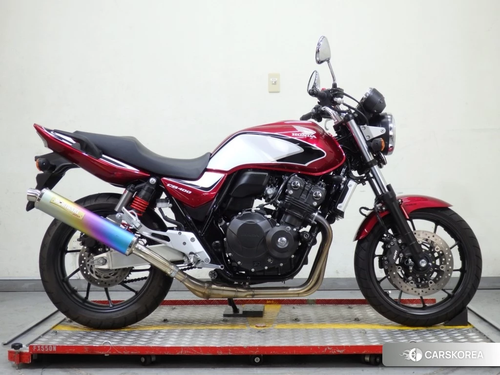 Проданный Honda CB400SF 2021 из Японии