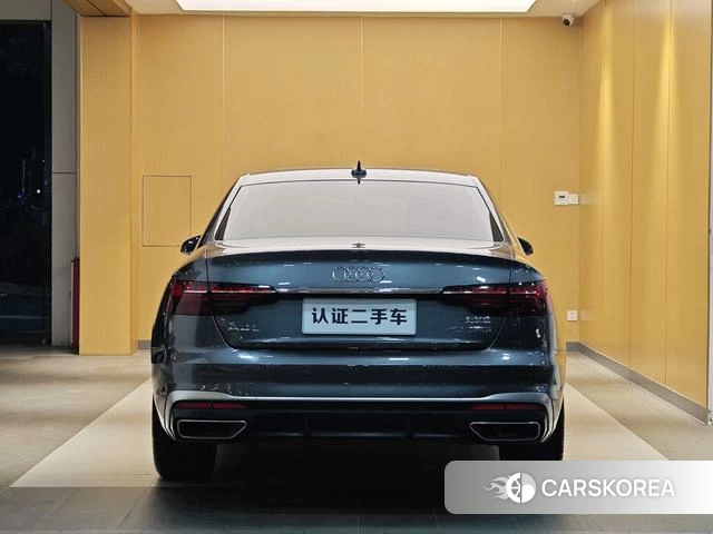 Audi A4L 2024 Темно-серый из Китая