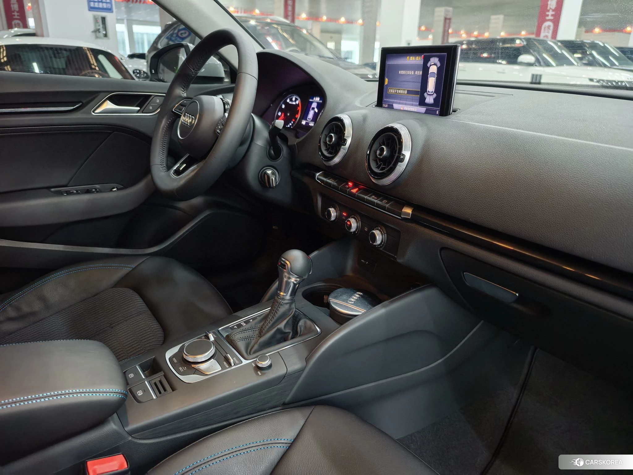 Audi A3 2019 Белый из Китая