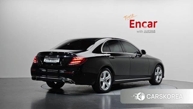 Mercedes-Benz E-Class W213 2018 Черный из Кореи