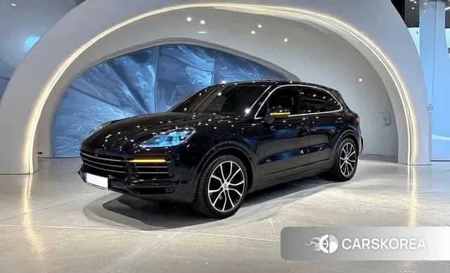 Porsche Cayenne (PO536) 2020 Черный из Кореи
