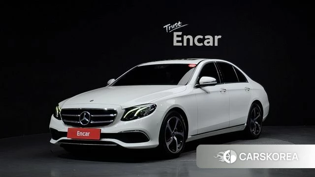 Mercedes-Benz E-Class W213 2020 Белый из Кореи