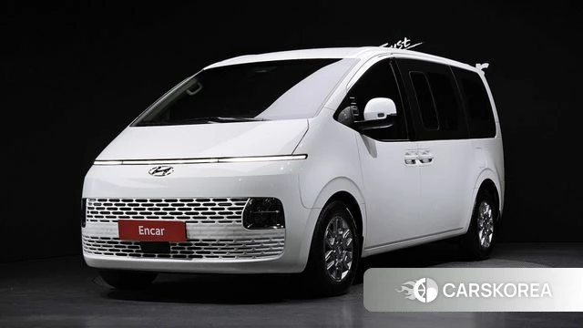 Hyundai Staria 2021 Белый из Кореи