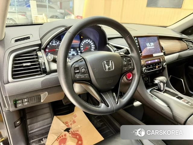 Honda Crown Road 2019 Черный из Китая