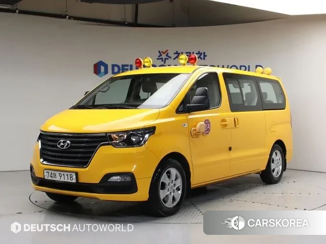 Hyundai The New Grand Starex 2019 Желтый из Кореи