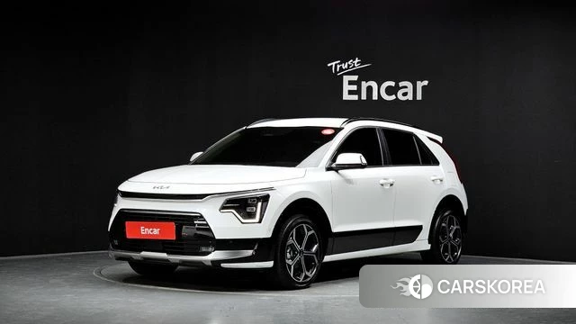 Kia Di Ol Nu Niro 2023 Белый из Кореи