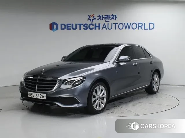 Mercedes-Benz E-Class W213 2019 Серый из Кореи