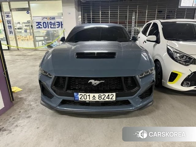 Ford Mustang 7th Generation 2024 Серебристо-серый из Кореи
