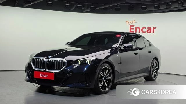 BMW 5 Series (G60) 2024 Черный из Кореи
