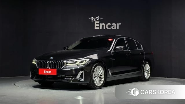 BMW 5 Series (G30) 2023 Черный из Кореи