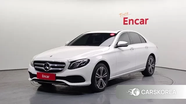 Mercedes-Benz E-Class W213 2020 Белый из Кореи