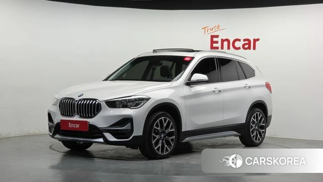 BMW X1 (F48) 2022 Белый из Кореи