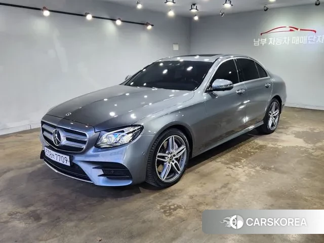 Mercedes-Benz E-Class W213 2020 Серый из Кореи