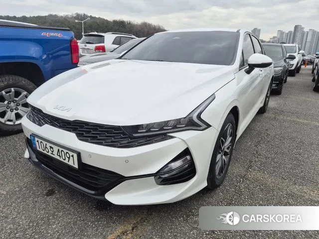 Kia K5 3rd generation 2023 Белый из Кореи
