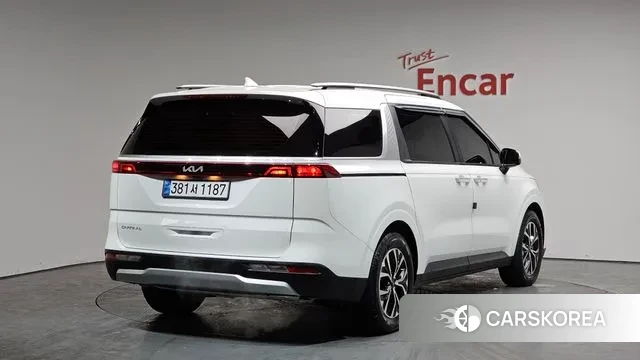 Kia Carnival 4th generation 2023 Белый из Кореи