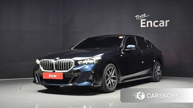 BMW 5 Series (G60) 2024 Синий из Кореи