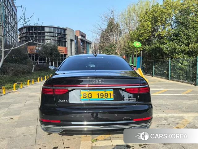 Audi A8 2021 Черный из Китая