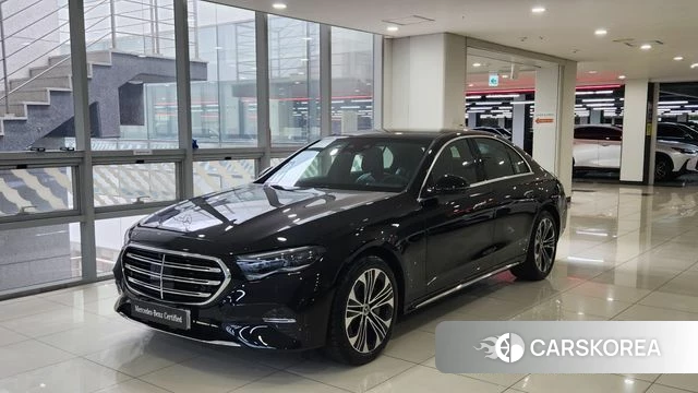 Mercedes-Benz E-Class W214 2025 Черный из Кореи